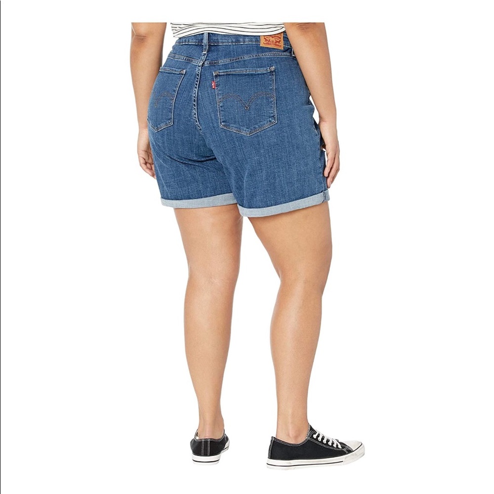 Women’s Plus Size Levi’s Shorts